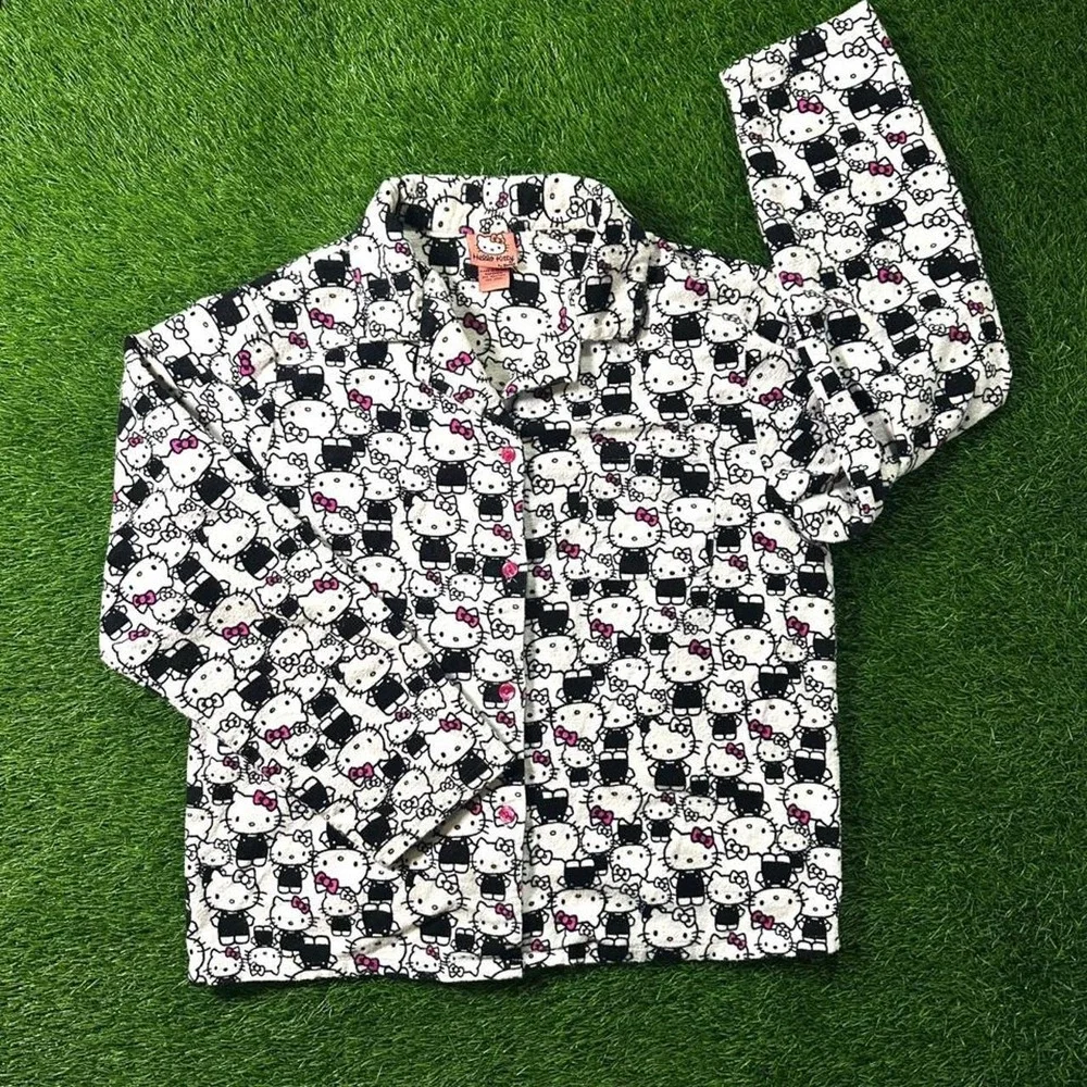 vintage y2k hello kitty all over print flannel pajama button up top
